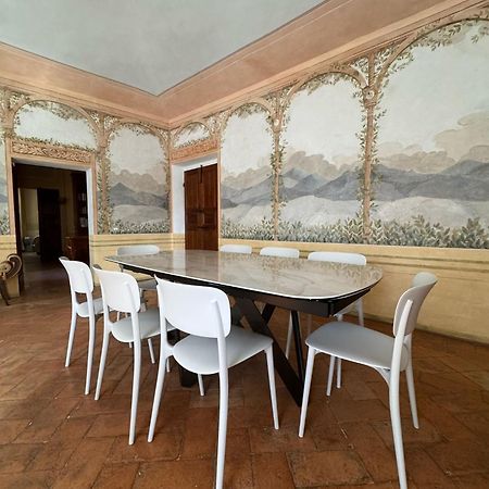Urbino Apartments - Palazzo Paltroni Studio Luaran gambar
