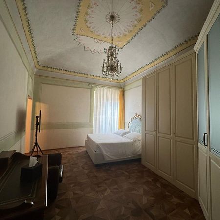 Urbino Apartments - Palazzo Paltroni Studio Luaran gambar