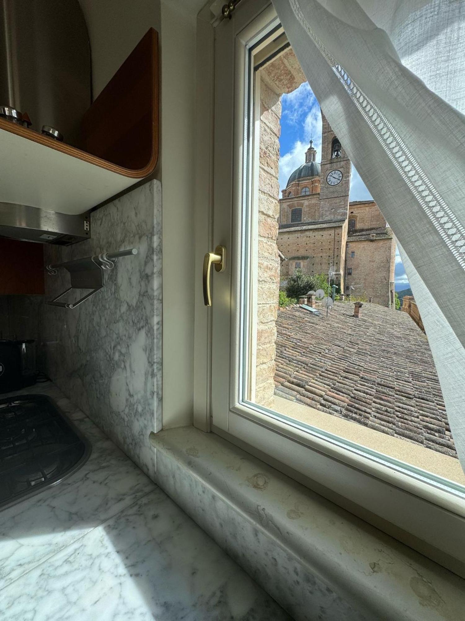 Urbino Apartments - Palazzo Paltroni Studio Luaran gambar